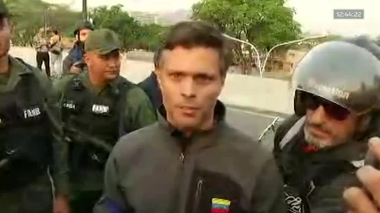 Leopoldo López, tras ser liberado Leopoldo López, tras ser liberado