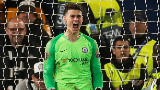 Kepa celebra una de sus paradas contra el Eintracht Kepa celebra una de sus paradas contra el Eintracht