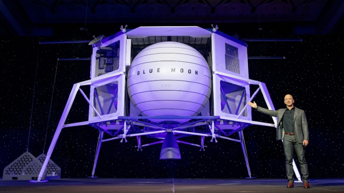 Jeff Bezos presenta 'Blue Moon', el plan para llegar a la luna y establecer comunidades habitables Jeff Bezos presenta 'Blue Moon', el plan para llegar a la luna y establecer comunidades habitables