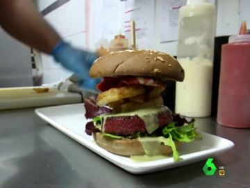Así es la hamburguesa 100% vegetal que imita sabor y el aroma de la carne (con bacon incluido) Así es la hamburguesa 100% vegetal que imita sabor y el aroma de la carne (con bacon incluido)