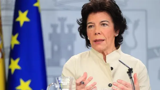 Isabel Celaá durante la rueda de prensa posterior al Consejo de Ministros Isabel Celaá durante la rueda de prensa posterior al Consejo de Ministros