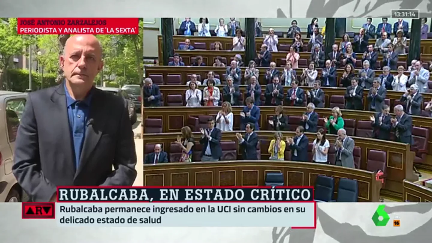 José Antonio Zarzalejos se emociona al hablar de Rubalcaba: "No usó ni una puerta giratoria" José Antonio Zarzalejos se emociona al hablar de Rubalcaba: "No usó ni una puerta giratoria"