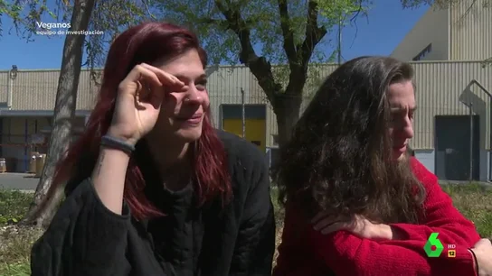 La reacción de unos asistentes a una vigilia vegana por primera vez: "Estoy en shock total" La reacción de unos asistentes a una vigilia vegana por primera vez: "Estoy en shock total"