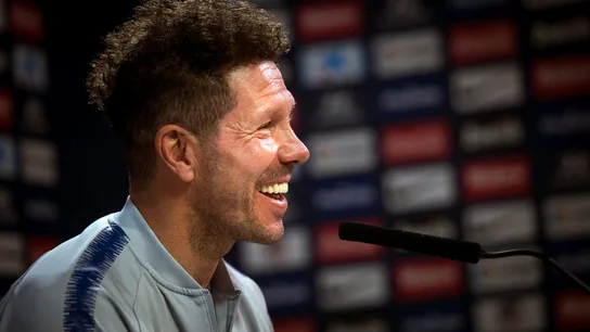 Simeone, sonriente en rueda de prensa Simeone, sonriente en rueda de prensa
