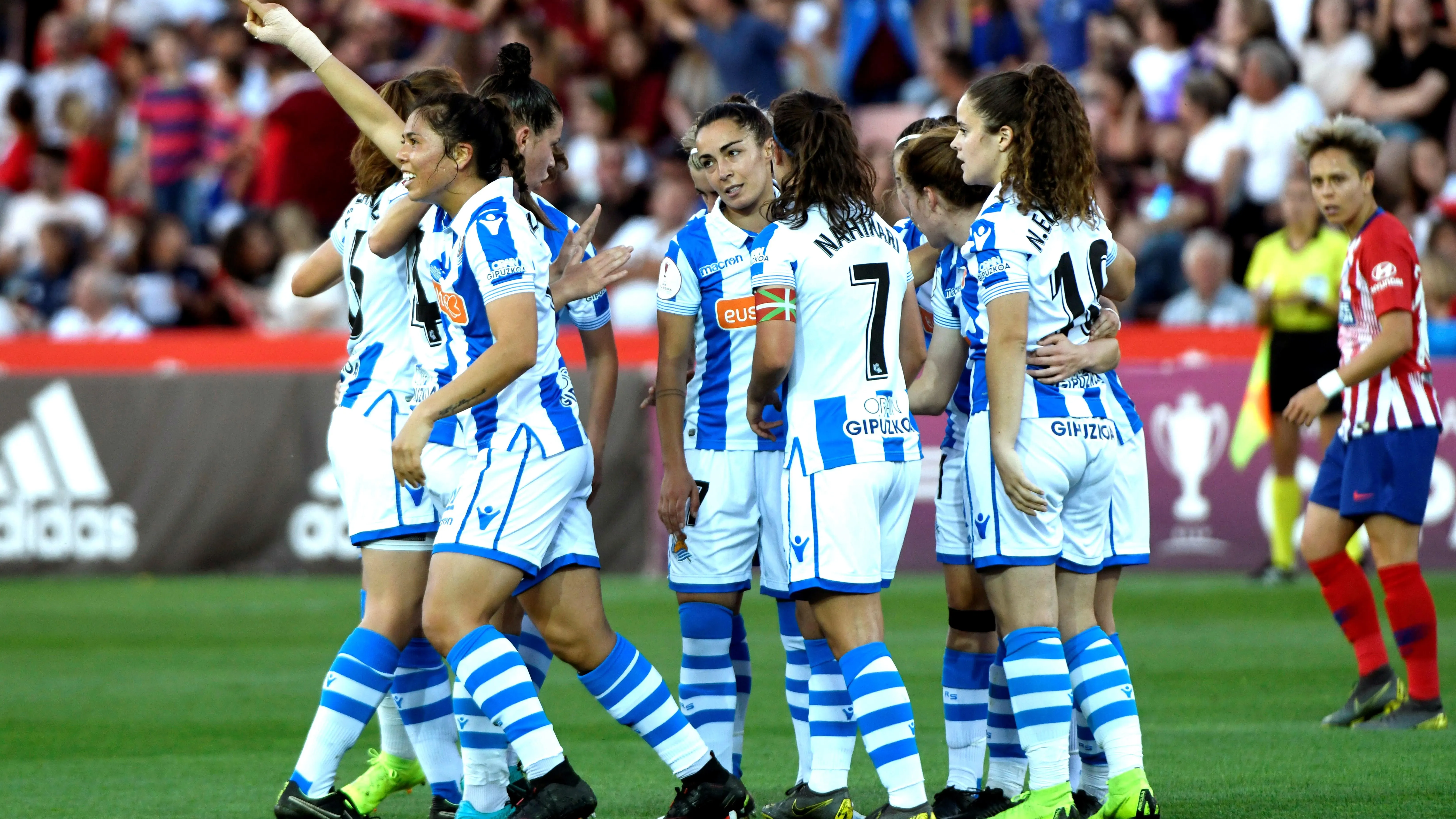 Kiana Palacios celebra su gol contra el Atlético de Madrid