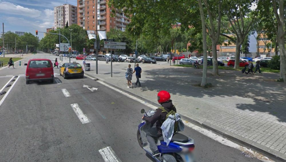 Cruce de la avenida de la Diagonal con la calle de Ramon Llull