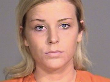 Glass se enfrenta a una posible pena de prisión por servir alcohol a un hombre que asesinó a su exmujer Glass se enfrenta a una posible pena de prisión por servir alcohol a un hombre que asesinó a su exmujer