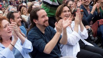 Pablo Iglesias en su primer acto de campaña de cara a las municipales junto a Ada Colau en Barcelona 