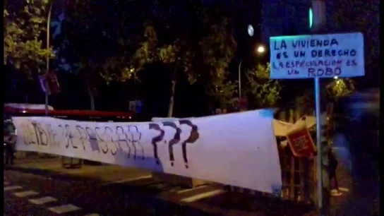 Desalojan a los acampados en Barcelona que protestaban por el elevado precio de la vivienda Desalojan a los acampados en Barcelona que protestaban por el elevado precio de la vivienda