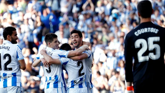 La Real Sociedad celebra un gol ante el Real Madrid La Real Sociedad celebra un gol ante el Real Madrid