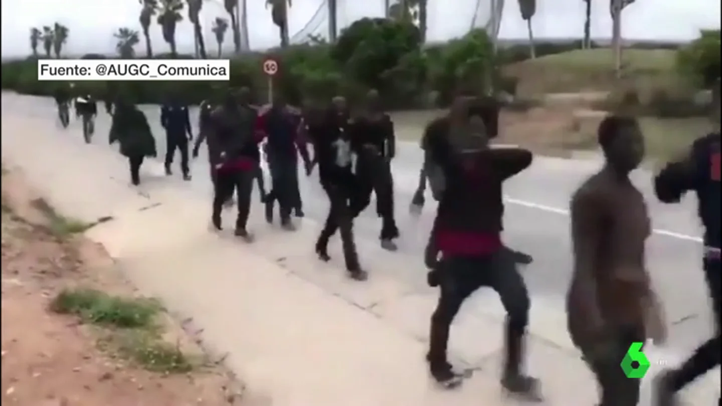 Imagen de migrantes entrando a Melilla Imagen de migrantes entrando a Melilla