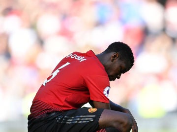 Pogba en el último partido de Premier League ante el Cardiff Pogba en el último partido de Premier League ante el Cardiff