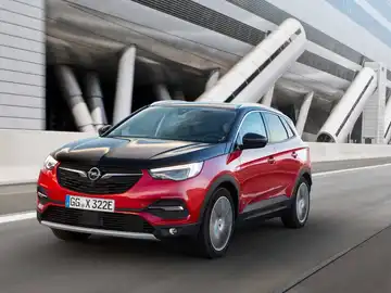 Opel Grandland X Hybrid 4 Opel Grandland X Hybrid 4