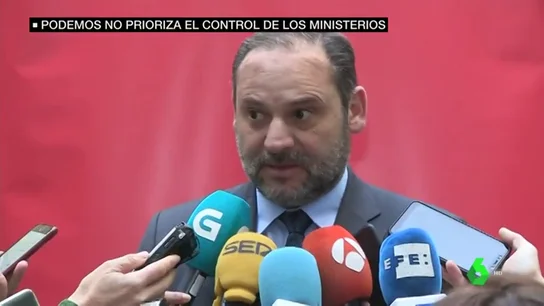 El PSOE responde a Podemos: asegura tener "las puertas abiertas a la colaboración" El PSOE responde a Podemos: asegura tener "las puertas abiertas a la colaboración"