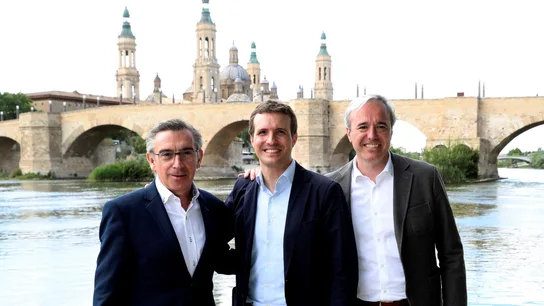 El líder del PP de Aragón, Luis María Beamonte, a la izquierda de la imagen El líder del PP de Aragón, Luis María Beamonte, a la izquierda de la imagen