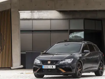 SEAT León Cupra R SEAT León Cupra R