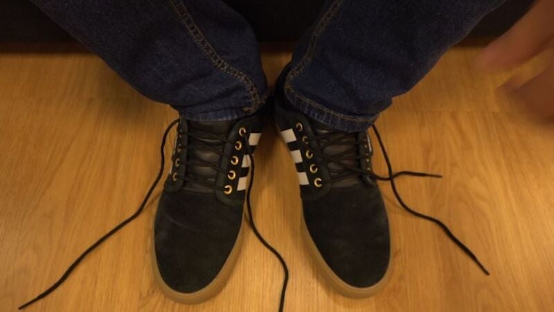 Por qué siempre se te desatan los cordones hagas lo que hagas 