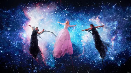 Kate Miller-Heidke, de Australia, actúa durante la primera semifinal de Eurovisión 2019. Kate Miller-Heidke, de Australia, actúa durante la primera semifinal de Eurovisión 2019.