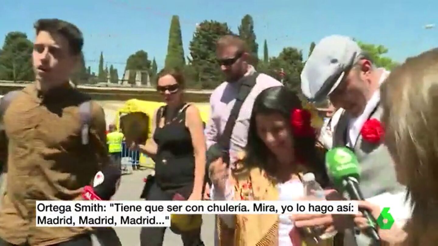 Ortega Smith reacciona "con chuler&iacute;a" al ser preguntado por el art&iacute;culo en el que alaba a Primo de Rivera