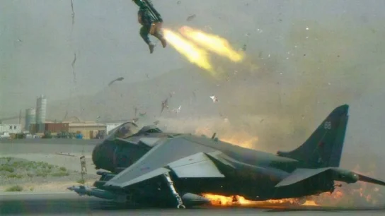 Momento en el que el piloto se eyecta del avión Momento en el que el piloto se eyecta del avión
