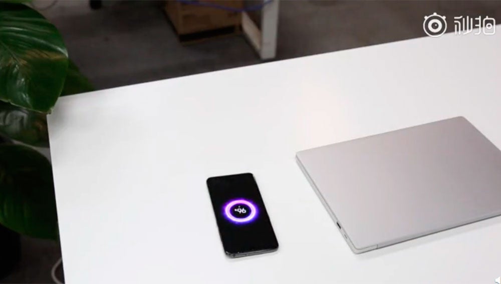 Deberás recordar el lugar exacto donde está el cargador