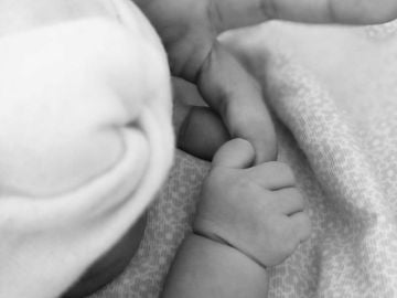 Imagen de la bebé de Begoña Villacís subida por la diputada Imagen de la bebé de Begoña Villacís subida por la diputada