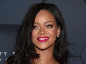 La artista Rihanna La artista Rihanna