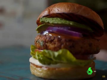 ¿Hamburguesa o 'disco vegano'? La industria cárnica quiere que las hamburguesas veganas dejen de llamarse como tal ¿Hamburguesa o 'disco vegano'? La industria cárnica quiere que las hamburguesas veganas dejen de llamarse como tal