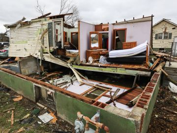 Al menos una persona ha muerto por varios tornados que han azotado en las últimas horas distintas partes del estado de Ohio. Al menos una persona ha muerto por varios tornados que han azotado en las últimas horas distintas partes del estado de Ohio.