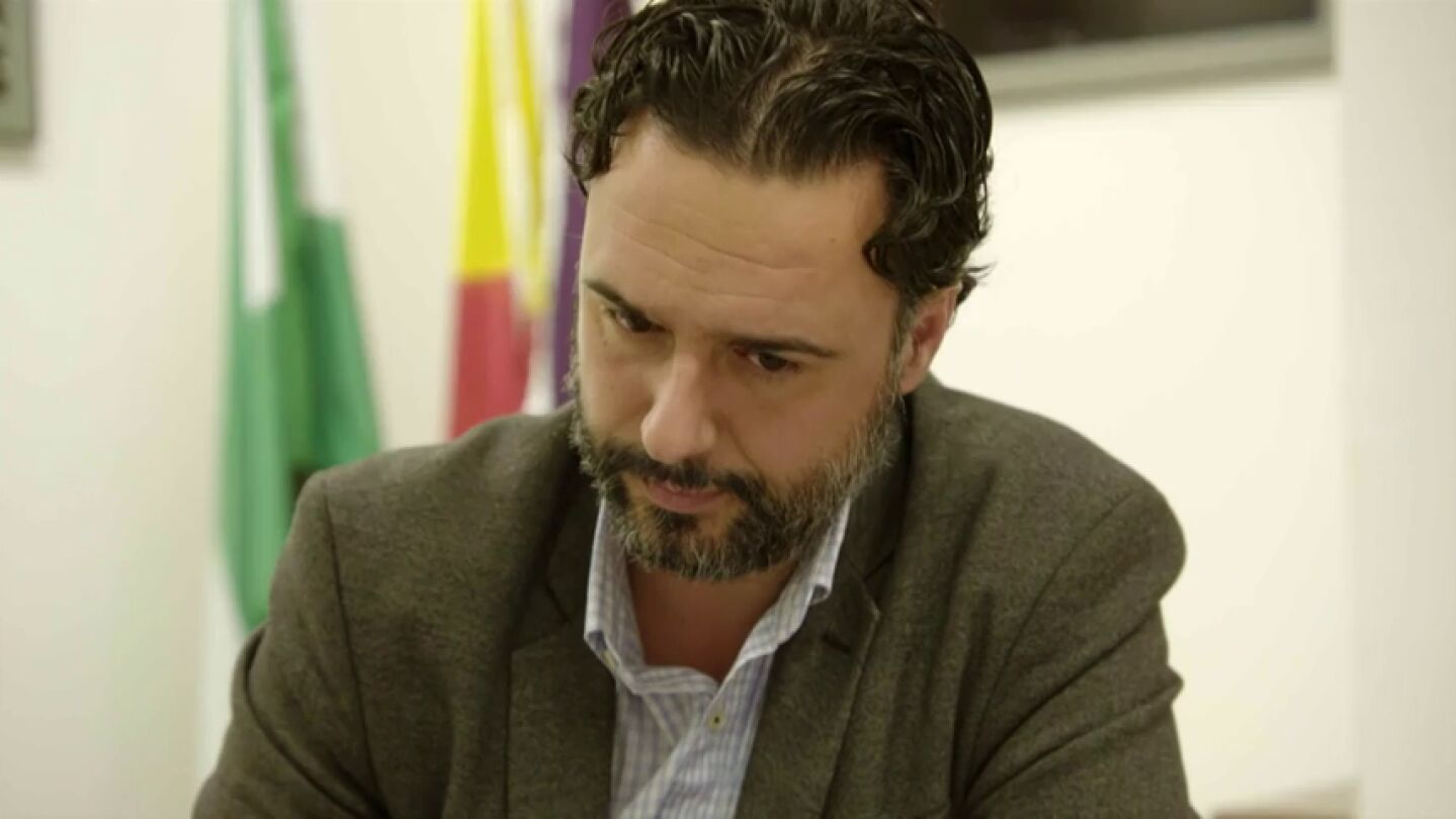 El teniente alcalde de M&aacute;laga se queda sin palabras tras ver el men&uacute; del servicio a domicilio para los ancianos de la ciudad
