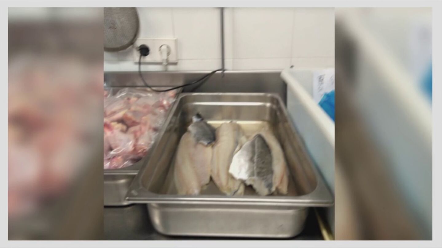 "No les nutren, solo les llenan el est&oacute;mago": las fatales consecuencias de alimentar a los ancianos con pescado mal congelado