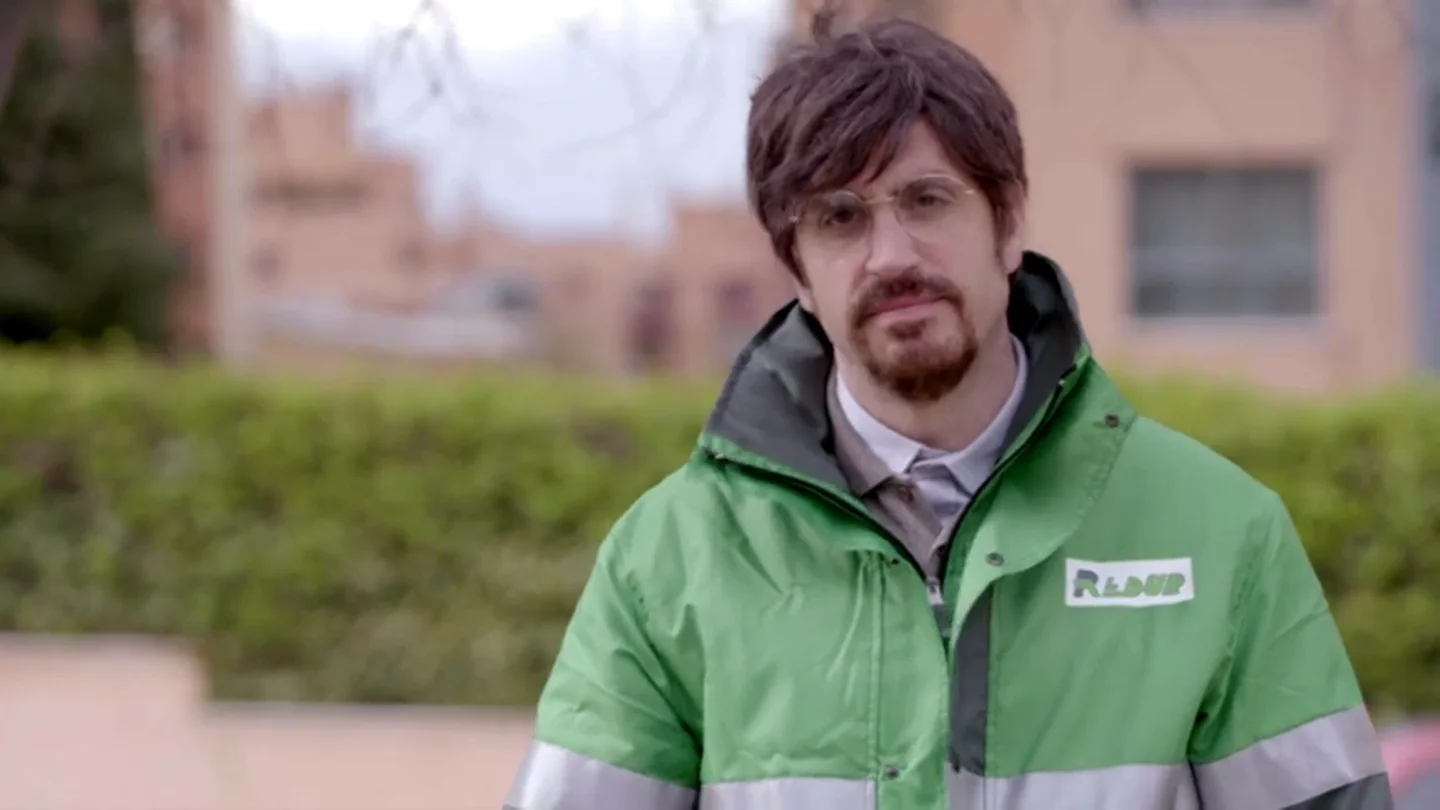 La historia de un repartidor de 'Redur' emociona a El Jefe infiltrado: "Hay gente que se hunde con la mitad de lo que pasó a ti" La historia de un repartidor de 'Redur' emociona a El Jefe infiltrado: "Hay gente que se hunde con la mitad de lo que pasó a ti"