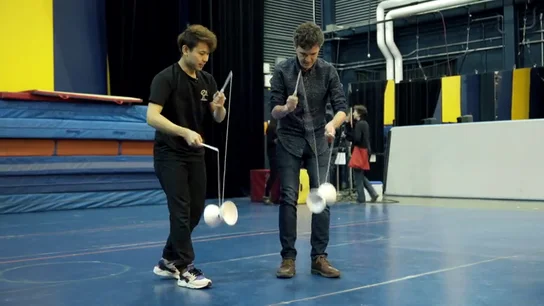 Pablo Ortiz de Zárate charla con ellos y se atreve con el diávolo Pablo Ortiz de Zárate charla con ellos y se atreve con el diávolo