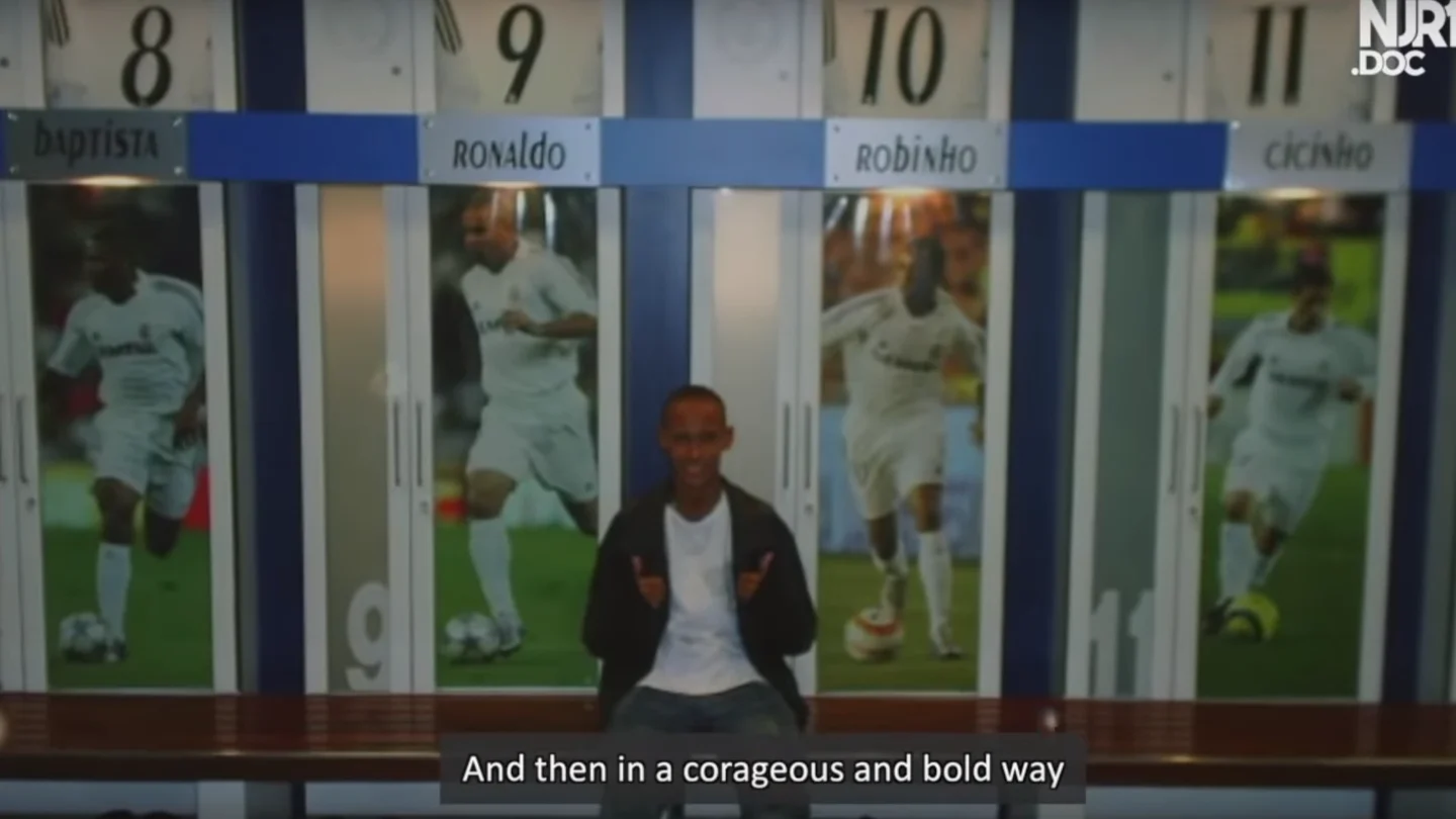 Neymar, en el vestuario del Real Madrid Neymar, en el vestuario del Real Madrid