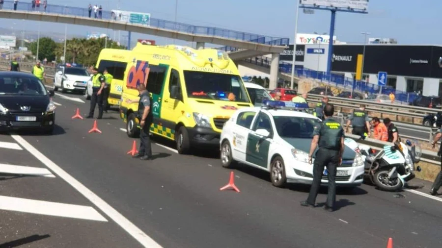 Un agente de la Guardia Civil ha fallecido en servicio en un accidente de tráfico 