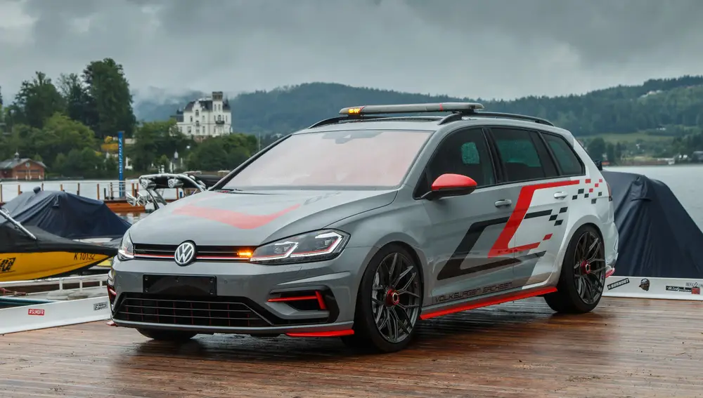 ​Volkswagen Golf Estate R 4MOTION FighteR 