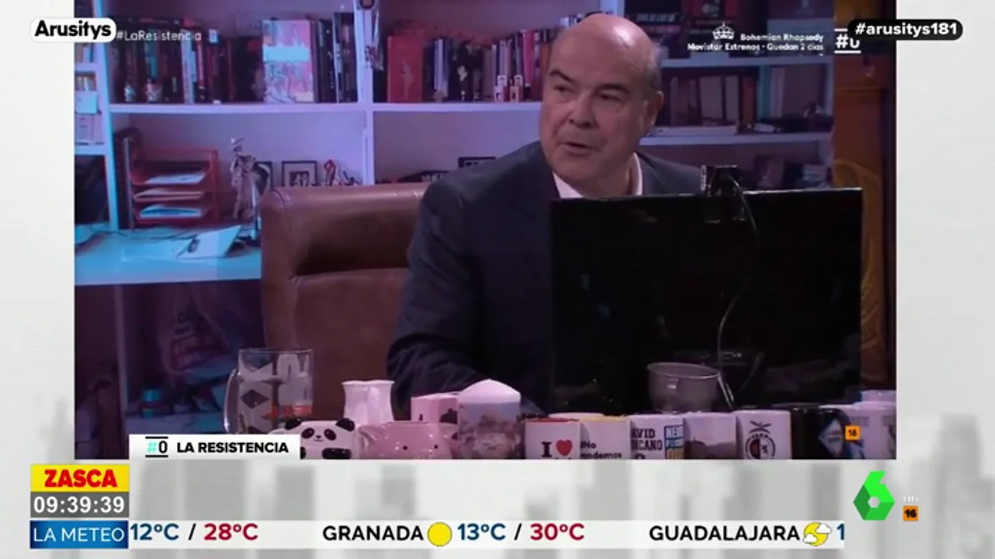 El 'dardo' de Antonio Resines que deja sin palabras a Broncano: "Tengo una carrera a la que tú no vas a llegar en la vida" El 'dardo' de Antonio Resines que deja sin palabras a Broncano: "Tengo una carrera a la que tú no vas a llegar en la vida"