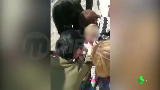 Cinco niños heridos al salir volando un castillo hinchable en Rusia Cinco niños heridos al salir volando un castillo hinchable en Rusia