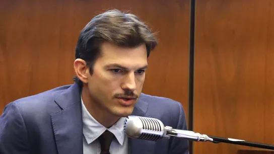 El actor estadounidense Ashton Kutcher El actor estadounidense Ashton Kutcher
