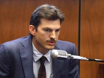 El actor estadounidense Ashton Kutcher El actor estadounidense Ashton Kutcher