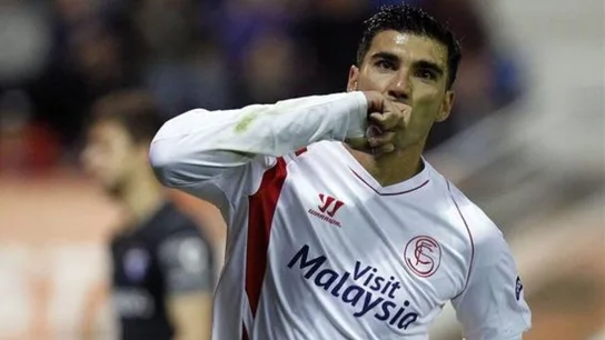 LaSexta Noticias (01-06-19) José Antonio Reyes, un alma sevillista y una vida dedicada al fútbol LaSexta Noticias (01-06-19) José Antonio Reyes, un alma sevillista y una vida dedicada al fútbol
