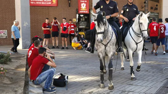 La Policía, a caballo antes de la final La Policía, a caballo antes de la final