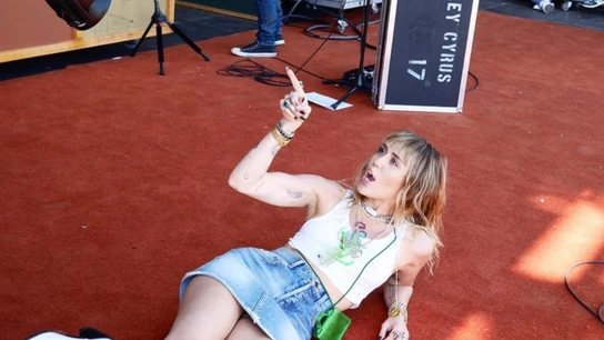 Imagen de Miley Cyrus previa a una actuación Imagen de Miley Cyrus previa a una actuación