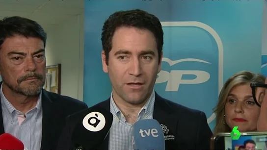 El PP pide a Ciudadanos repetir un pacto a la andaluza y afea no mantener "los bloques definidos" El PP pide a Ciudadanos repetir un pacto a la andaluza y afea no mantener "los bloques definidos"