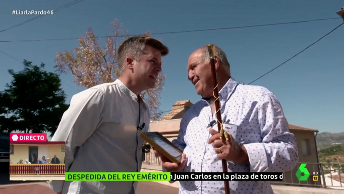 Cocinero del centro de día de su pueblo y aficionado al baile: así es el alcalde más longevo de España Cocinero del centro de día de su pueblo y aficionado al baile: así es el alcalde más longevo de España