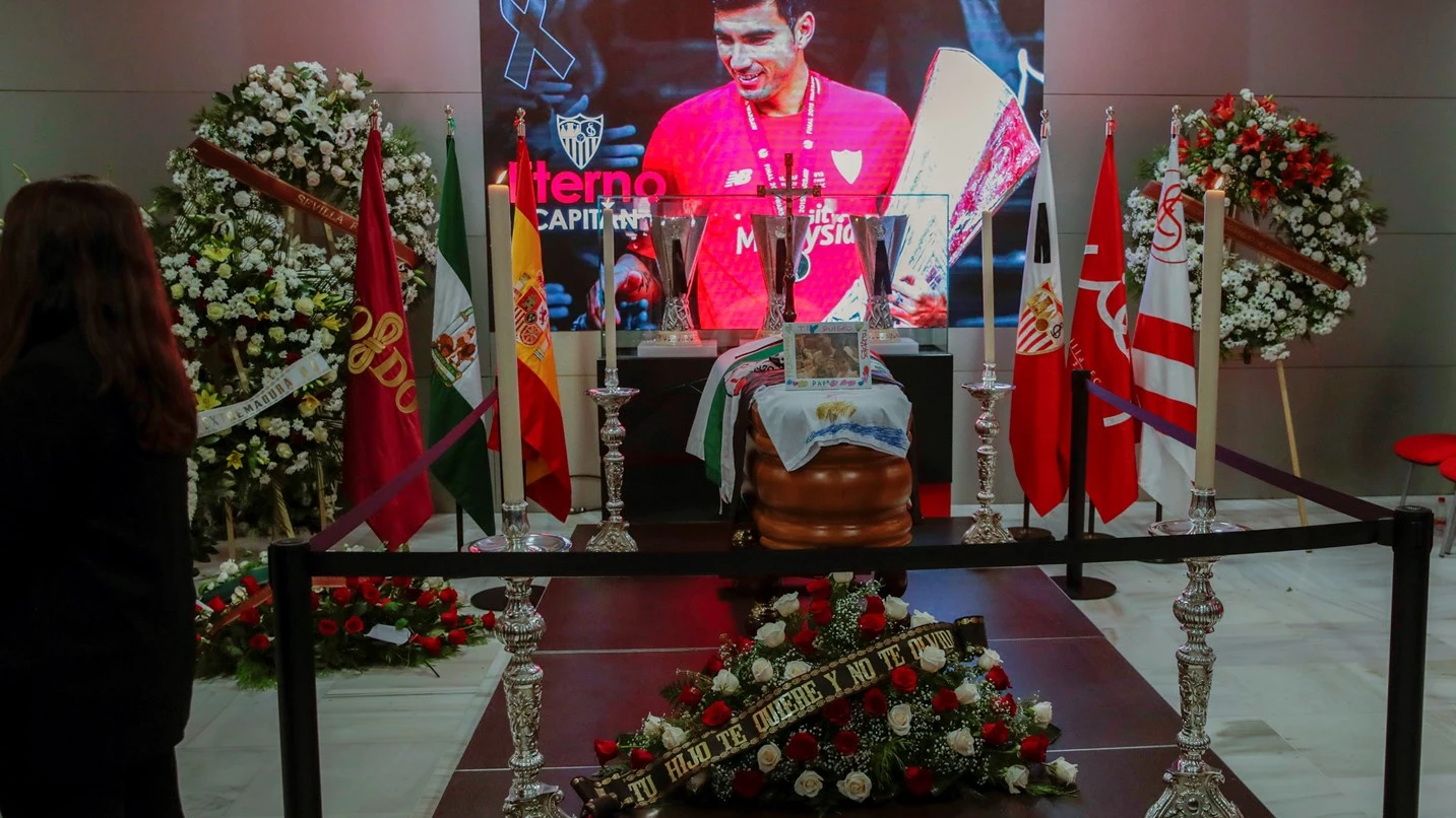 Cardiente de Reyes instalada en el antepalco del estadio Ramón Sánchez-Pizjuán de Sevilla