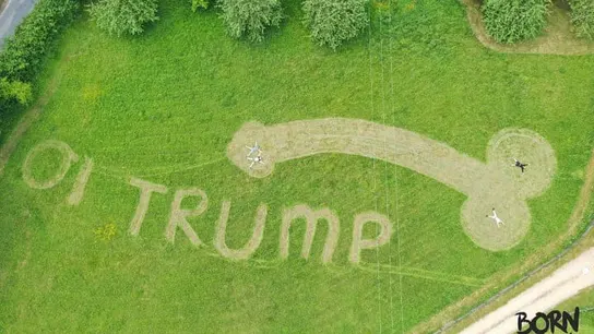 El pene gigante dibujado cerca del aeropuerto de Stansted El pene gigante dibujado cerca del aeropuerto de Stansted