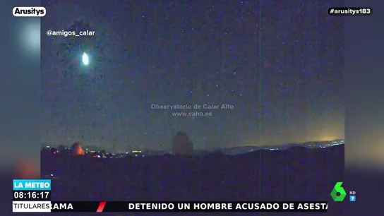 Un observatorio de Almeria capta a un gran bólido desintegrándose al cruzar la atmósfera Un observatorio de Almeria capta a un gran bólido desintegrándose al cruzar la atmósfera