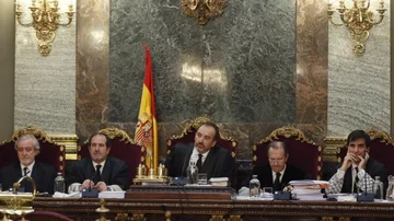 El juez Manuel Marchina junto al resto de magistrados en el juicio del 'procés'.