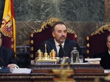Los tres magistrados del Tribunal Supremo, Andrés Martínez Arrieta, Manuel Marchena y Miguel Colmenero. Los tres magistrados del Tribunal Supremo, Andrés Martínez Arrieta, Manuel Marchena y Miguel Colmenero.